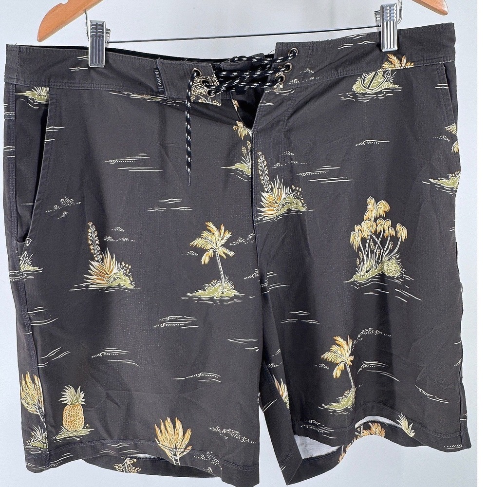 Hurley Phantom Board Shorts Mens 34‎ Black Pineapple Surf Swim Performance